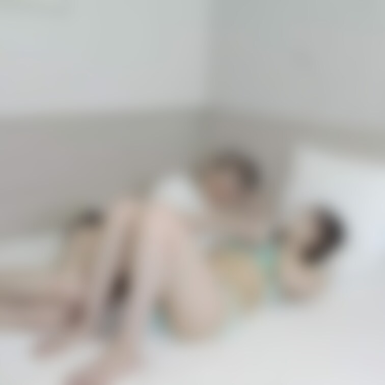 アソコの毛の処理もまだよく分かっていない田舎から出てきたばかりのウブな女子大生タエちゃん

でも、脱いでみたら胸がす