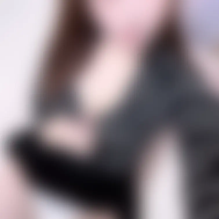 今回はいつもより刺激強めかも…？

コメントとかDM全部見てるよ♡