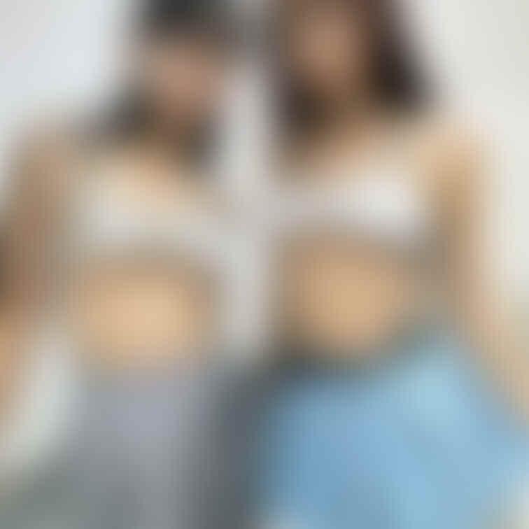 下乳好きですか👅？
Do you like underboob 👅？
你喜欢下胸吗👅？