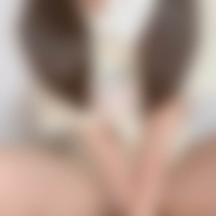 隙間からチラッ👀