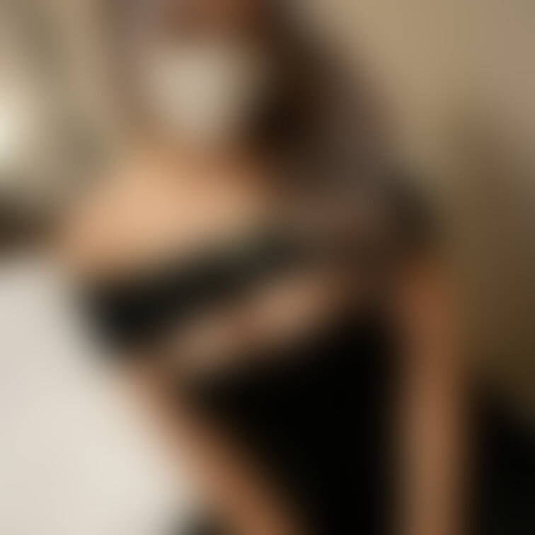 おはよん🖤
このワンピースえちすぎじゃない？😍💕