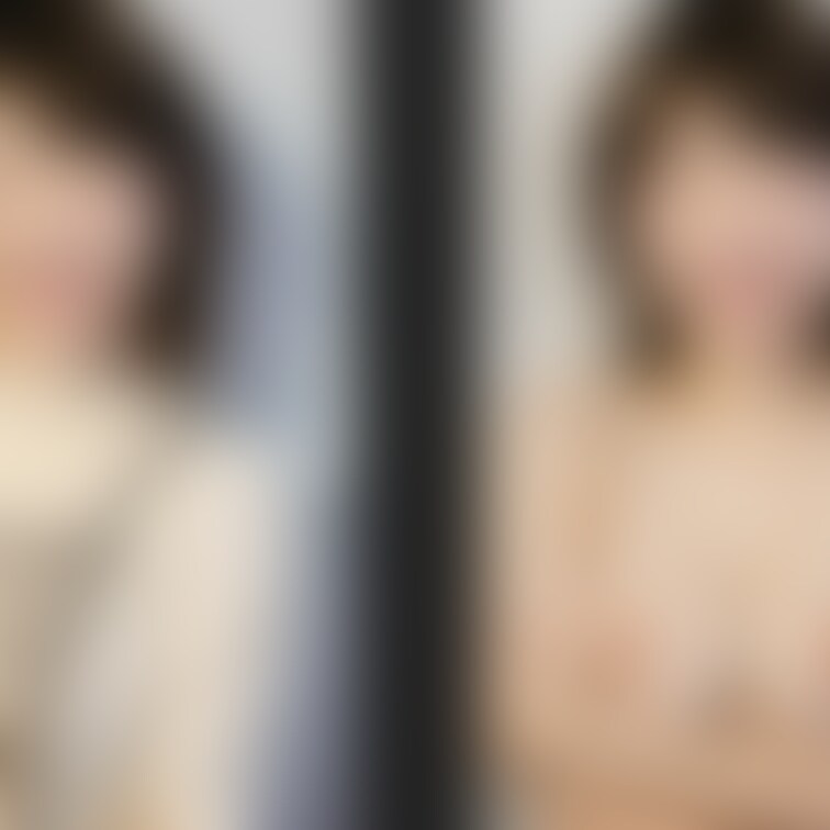 着衣と脱衣を並べた画像です。画像№279 