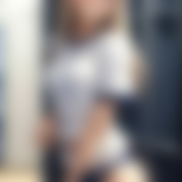 更衣室着替え美少女