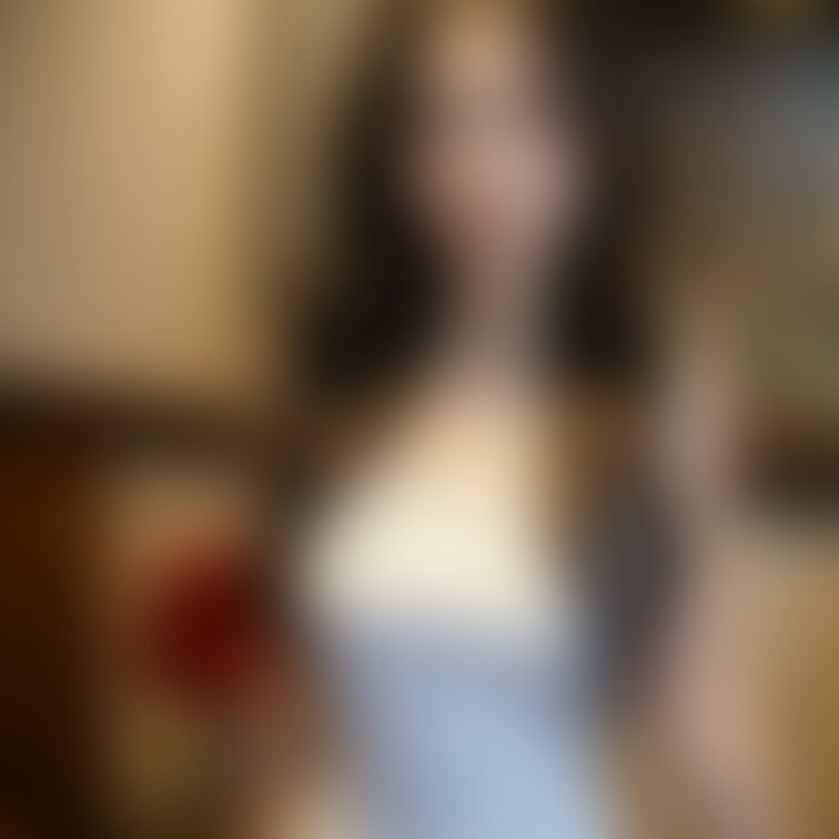 ウェイトレスコスプレ❤️
こんなおっぱい大きくいいですか？