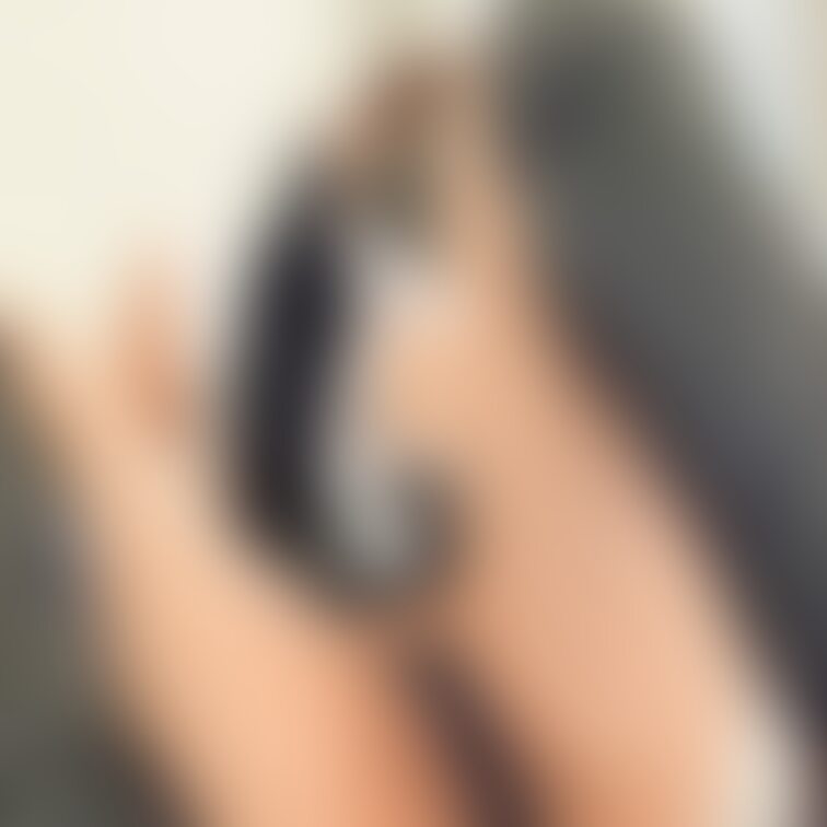 未公開シスター！Twitterにも公開していない未公開自撮りを大公開！えっちなおしりやお肉が見えちゃうよ！たくさん見てね