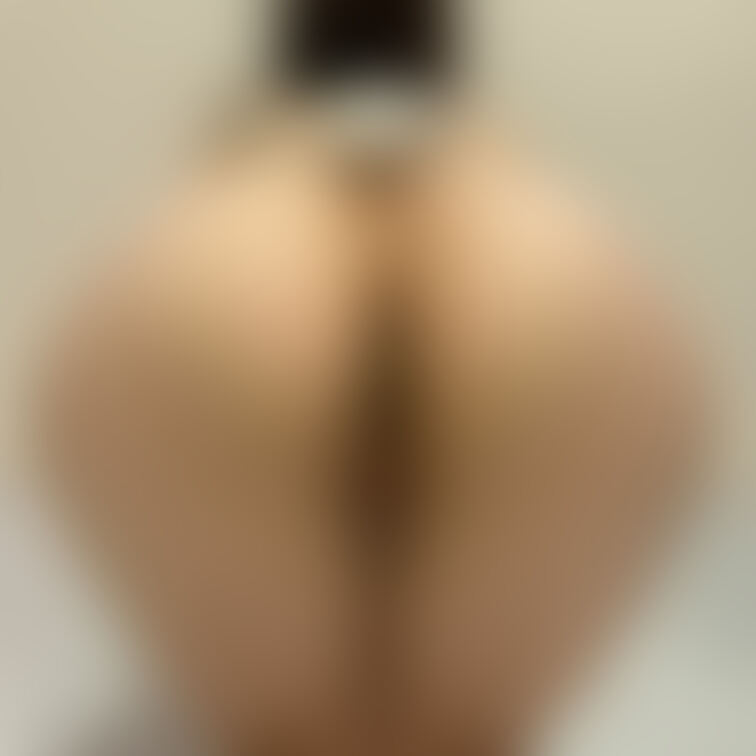 四つん這いすると綺麗な♡の形になる自慢のデカ尻です😖❤️

💋直接連絡先を交換して私を肉便器に育てて頂けるご主人様は