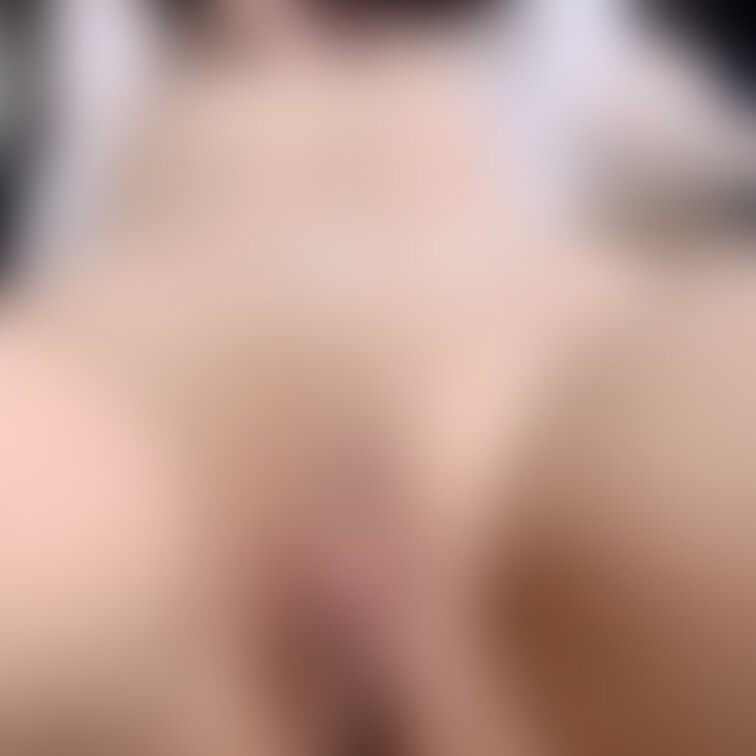 顔出し★パイパンおまんこと射精済コンドーム！
★400本以上のハメ撮り動画を投稿済です★
こちらはプラン内でハメ撮り