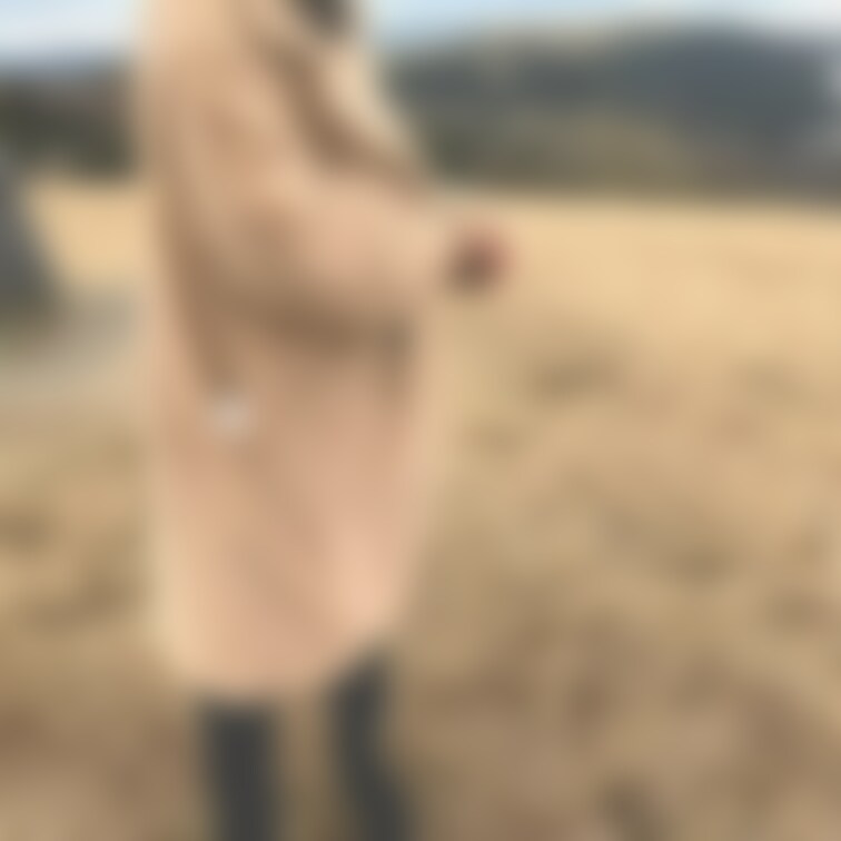 【見晴台で電マオナ編】※特別プラン
景色のいい見晴台で電マでオナ💖
電マを使うと1分と持ちません😆