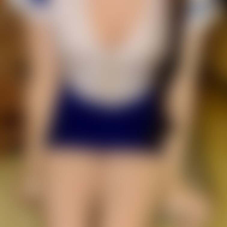 ミニスカCAコスプレです！
制服コスプレ撮影時にこちらも着てもらいました。
ムチムチのふとももに吸い込まれてしまいそ