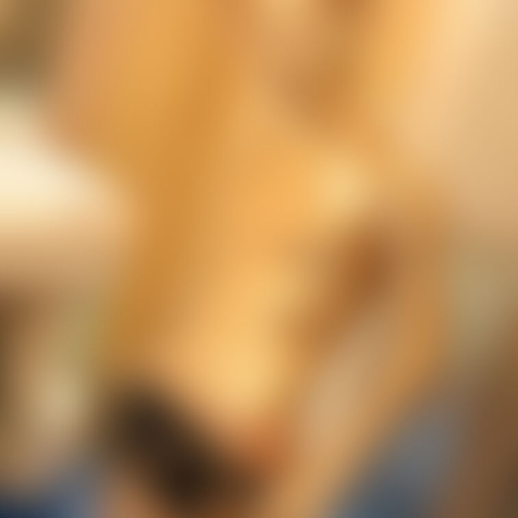 【イケメン金粉体験⑤】
 かっこいい男の子に金粉まみれになってもらいました！5枚ずつ写真をアップしていきます！
 （