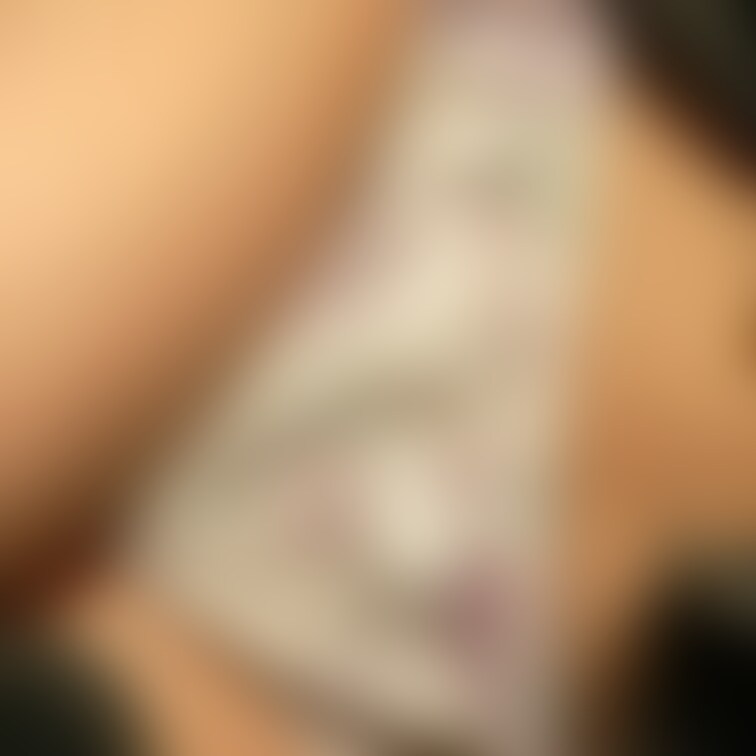 初投稿ー、友達のショーツ