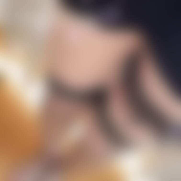 たまにはこういう雰囲気はどうですか〜?🥳💓
あみタイツは、少し攻めたい気分の時に履きたくなります😋✨