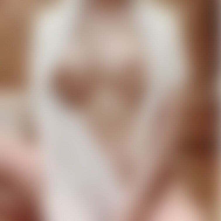 お久しぶりに口元👄💓ON♥️で現れました👆🫣💘裸体ですけど❣️
相変わらず白いですよね💦
生で見て欲しいものです🥺💖