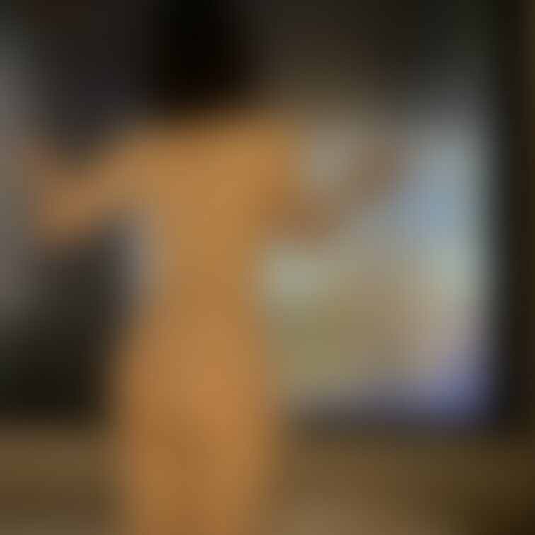 この後お逢いするサイミン術師さんのために
入浴する妻を撮影しました📸
熟した妻の身体をご覧ください💕