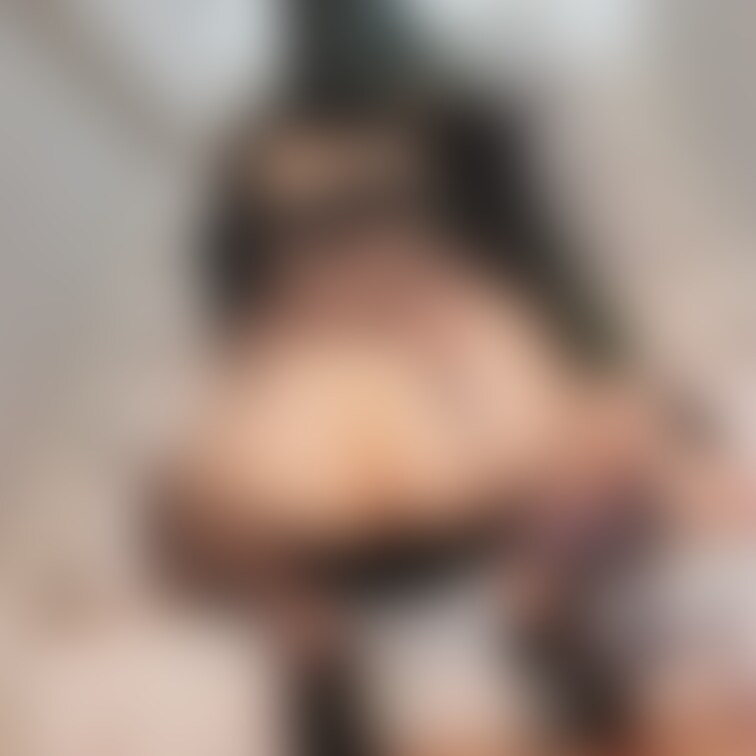 速報📢アサ◯ン風撮影
歩くとすぐズレるパンツでの撮影でした🥹
見えちゃってるけど、アナルは性器やないのでセーフで