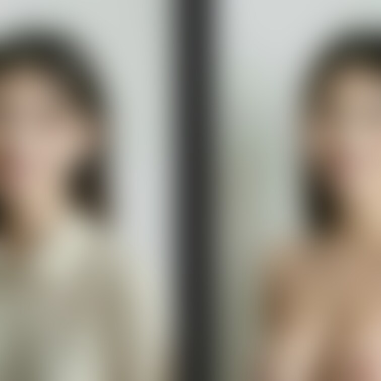 着衣と脱衣の並べた画像です    画像№1581
