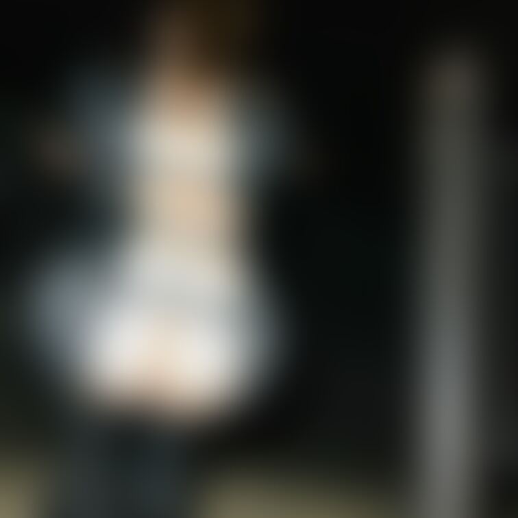 背中ムチムチ❣️
このTバック紐じゃーん🥺