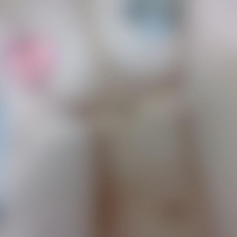 お金ブラ？硬貨ブラ？です🥺
500円玉じゃ隠れなかったけど900円で隠れました🥺