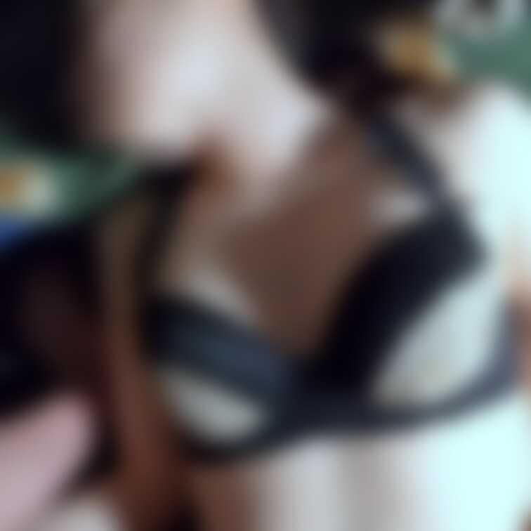 1/15にしたセクの動画（ショート版）。最近かわいい系の下着だったのが、今日はレオパード柄の下着でした。久しぶりのセクシ