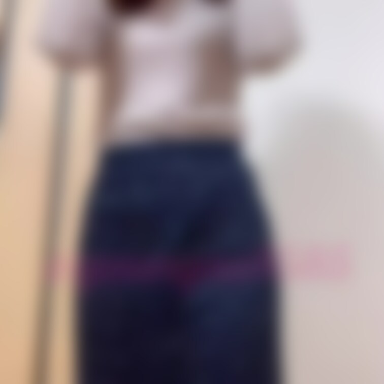 ぬぎぬぎしてお尻をモミモミする動画☺️❤️
ギリギリまでパンツ下げてる😳