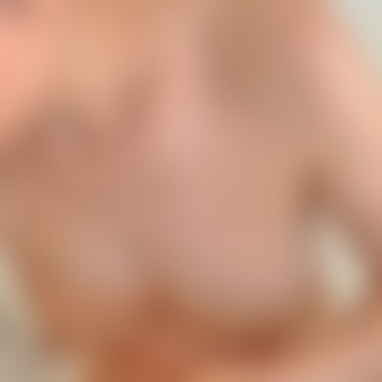 授乳中のカラダです！乳首が吸いやすく○○○乳でますした。