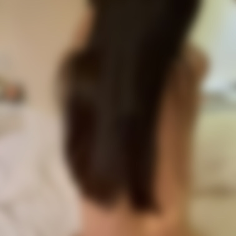 綺麗なロングヘアーとの戯れ