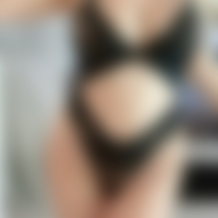 大人の黒🖤
朝からムラムラしちゃってるの…