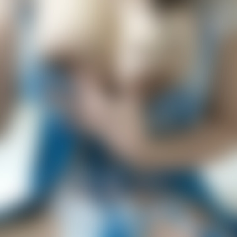 むにっとからのぽよん💙
レアサルートとおぱいを楽しんで///笑
スワイプしてね😊
