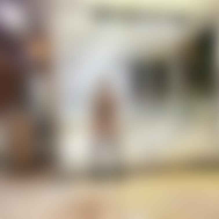 しばらく駅前でオナニータイム😊