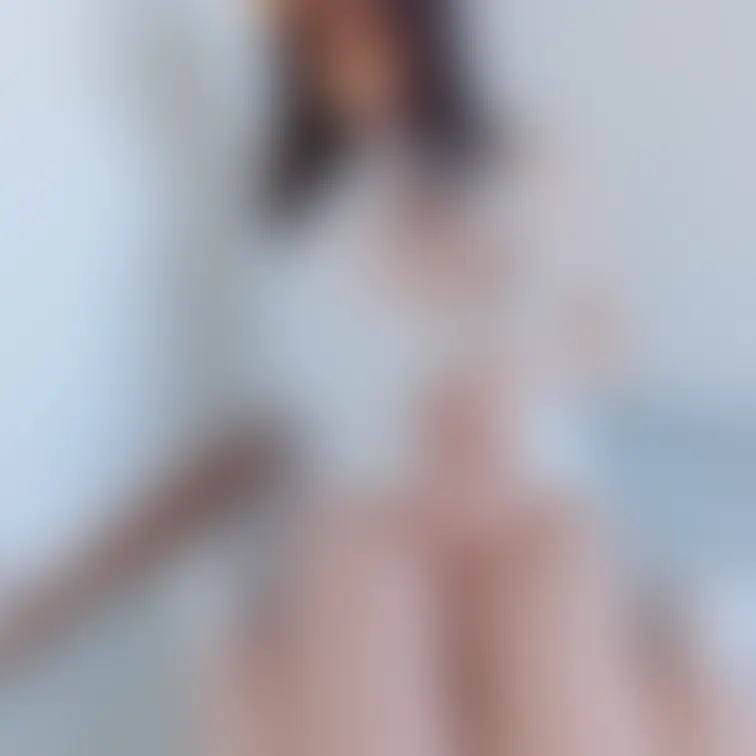 ミニスカたくし上げ🌟

25週のぽんぽこりん🤰
太り過ぎないよう気をつけなきゃだ〜💦