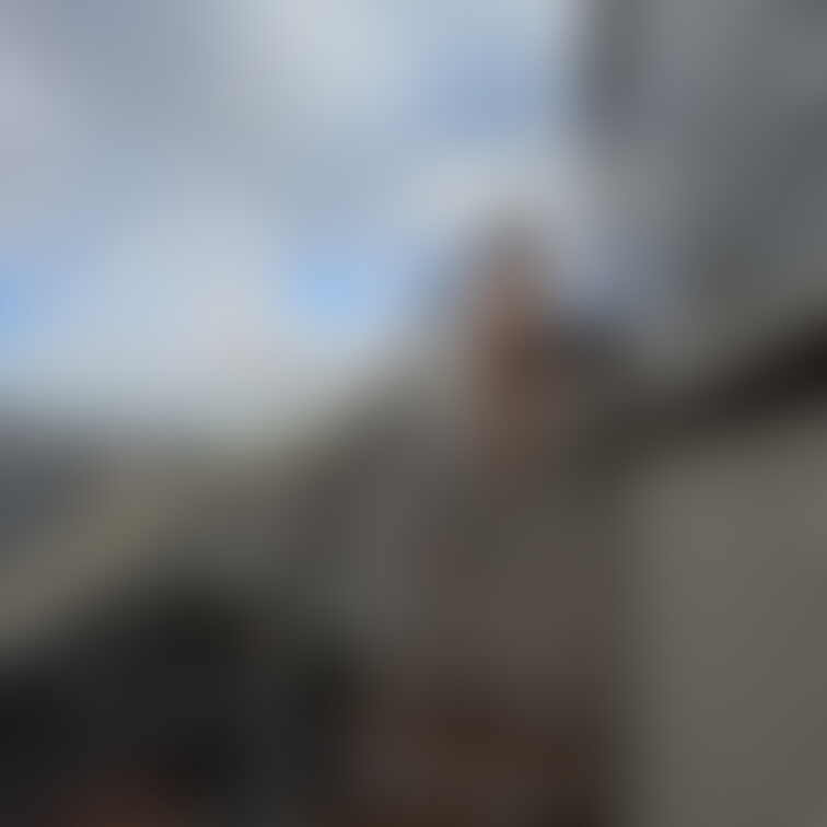 全裸ウォータースライダーの画像です。真冬の2月としては、異例の暖かさ、の予報だったので急遽行って来たのですが、やっぱり寒