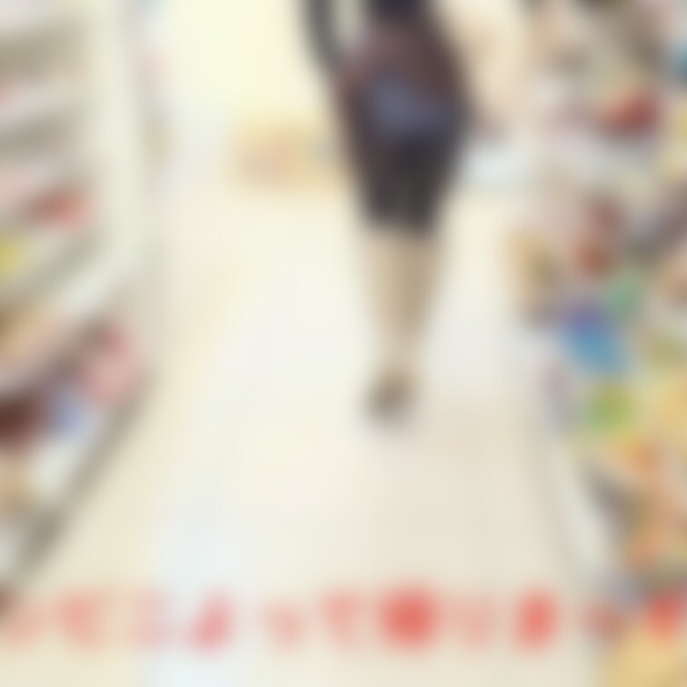 人妻パンチラ散歩〜夜散歩編〜