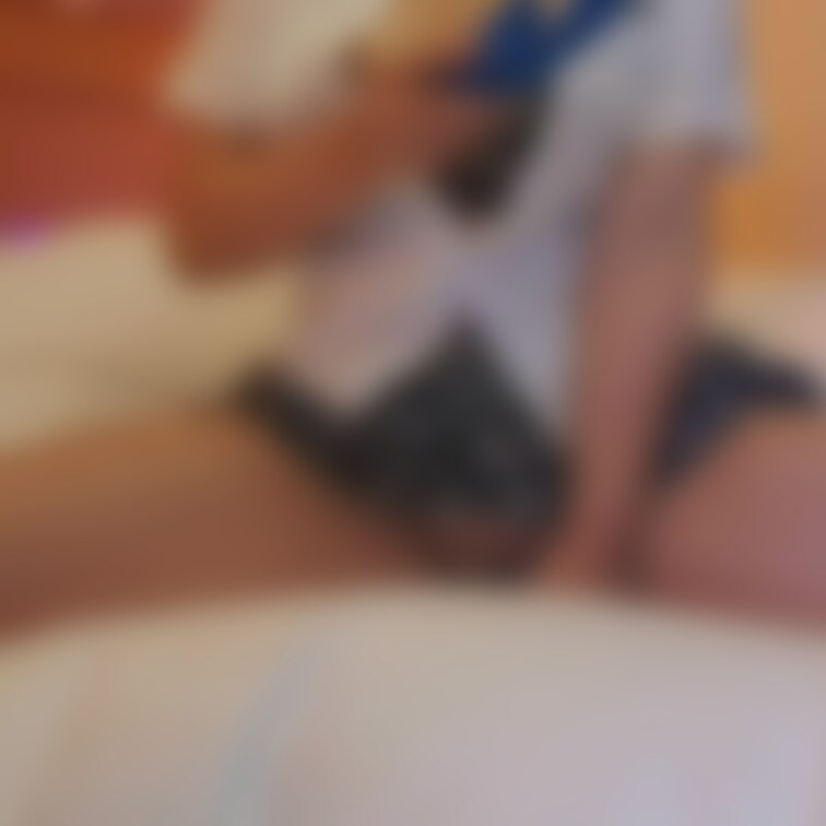 制服♡
バイブで気持ちよくなってるよ♡