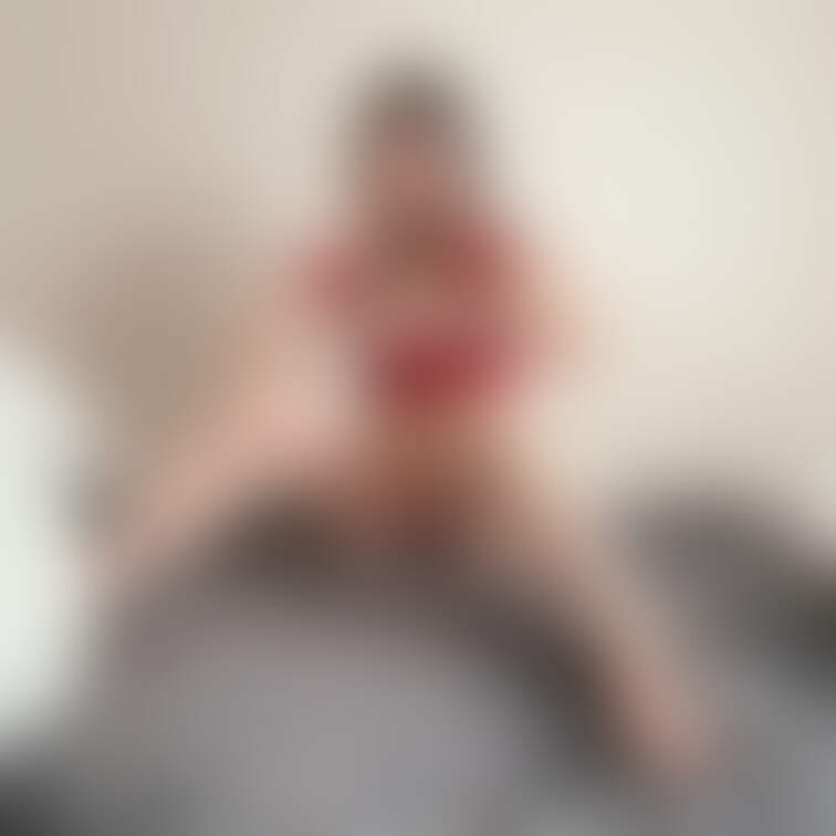 サンタコス撮ってもらった！

【みみからのお願い💕】 
えっちだと思ってくれた方は 
写真下の♡印をポチッとして