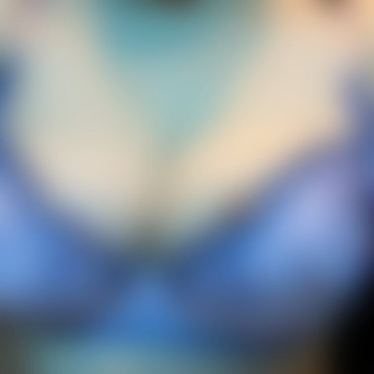 着替えてたら『乳首出てるよ😝』
って言われた💦