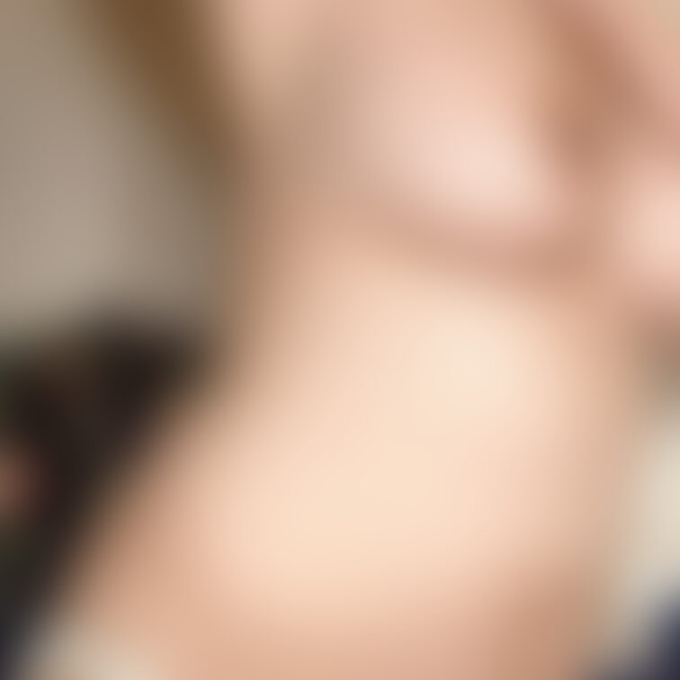 フェチ専用写真❤️無処理脇毛写真集です🤳（リクエスト）
五枚ほどパンツ一枚です
脇アップ写真、全身写真などがあります