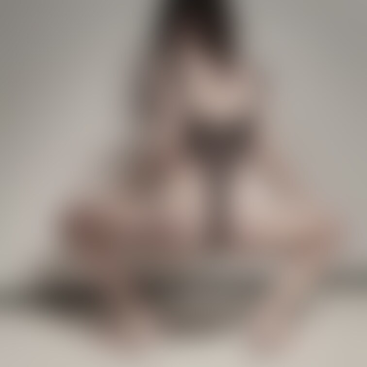 エロ活🔞❤️
【エロ活写真集や短編動画】色白モデル体型の妻をのぞいて見たい方はこちら→ https://myfans.