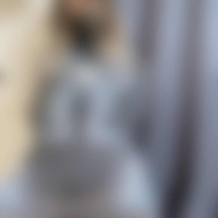 こんないやらしいとこにチャックがあったので
下ろしちゃった💗

※今日はこの衣装のセックス動画出します🤭