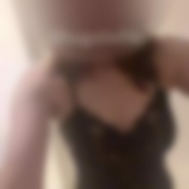 朝からムラムラして1人お遊びしちゃった💕
余韻に浸りながらシャワー🫧

