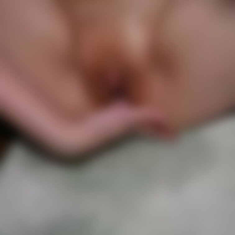 大量潮吹き？おしっこ？オナニーしました❤️
気持ち良すぎてたくさん…✨
中出し妄想で気持ちよくなっちゃいました🤭