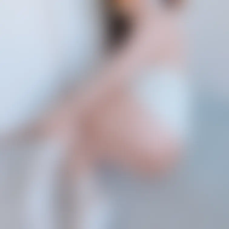 もちもち下乳とおちりドーン🍑💥

わたしがくっついて温めてもいいかな？？
妊婦だから体温高めだよ🦊✨️