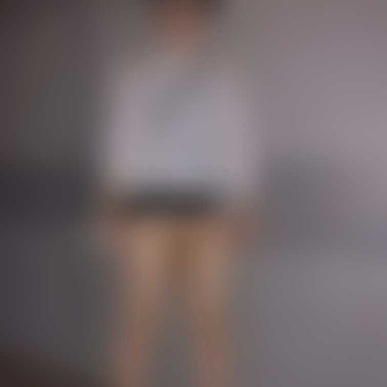 むっちり女子は嫌いですか...🥹?
おま◯こスースーする💭
《いいね♡》が活動の励みになります🐈⬛
ポチッと