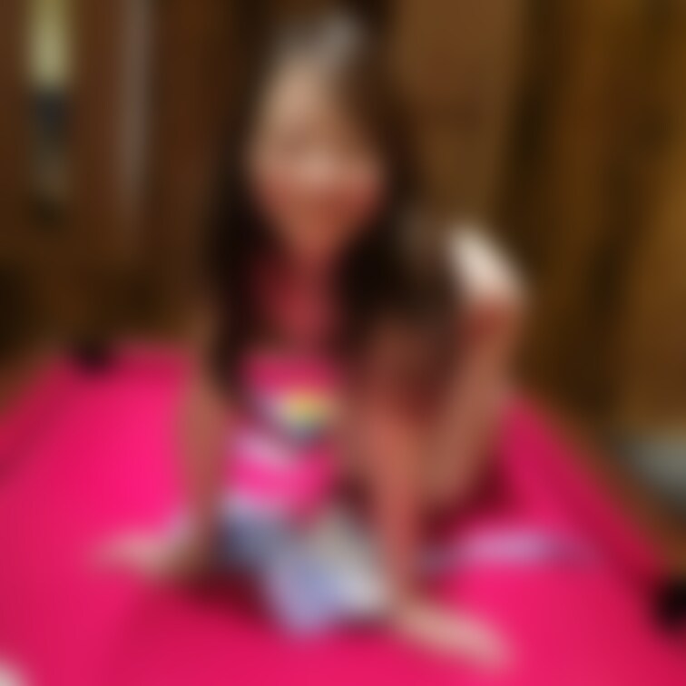 大きなラブホで大好きな露出♥️
初めてのビリヤード台🎱で四つん這い♥️