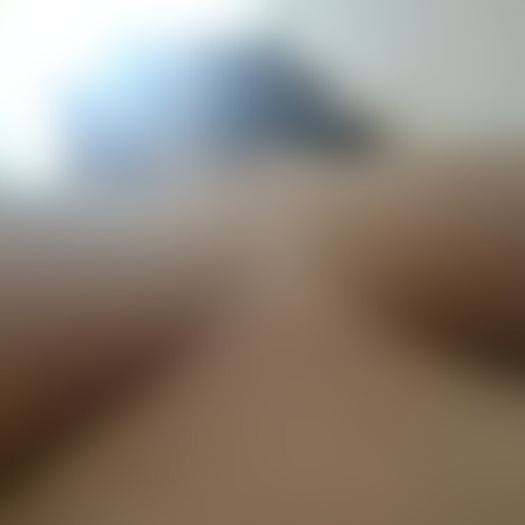 ぱんぱんおっぱい❤
下からのおっぱい絶景です。