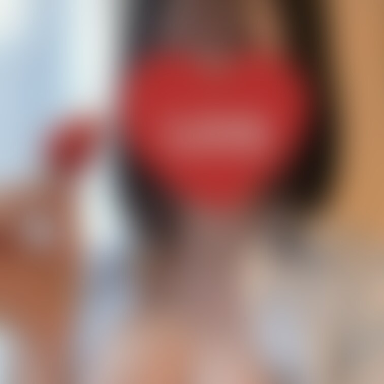 こんちきゅ〜！
1日お疲れさまっ

みんな🍓はもう食べたかな〜？
この前食べたのが美味しくてまた買っちゃった〜！