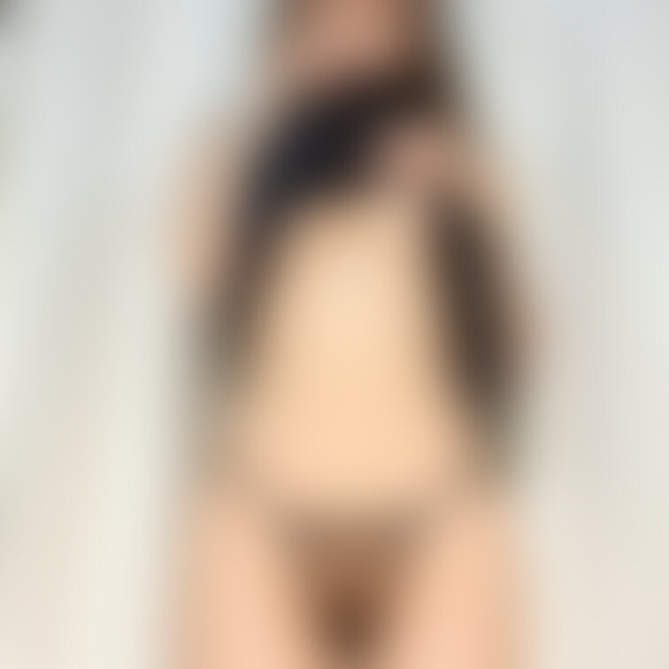 うすうす加工
すっけすけパンティ好き？
年に1回くらいだけど使用済みパンティオークション出したりしてるよ
欲しい人