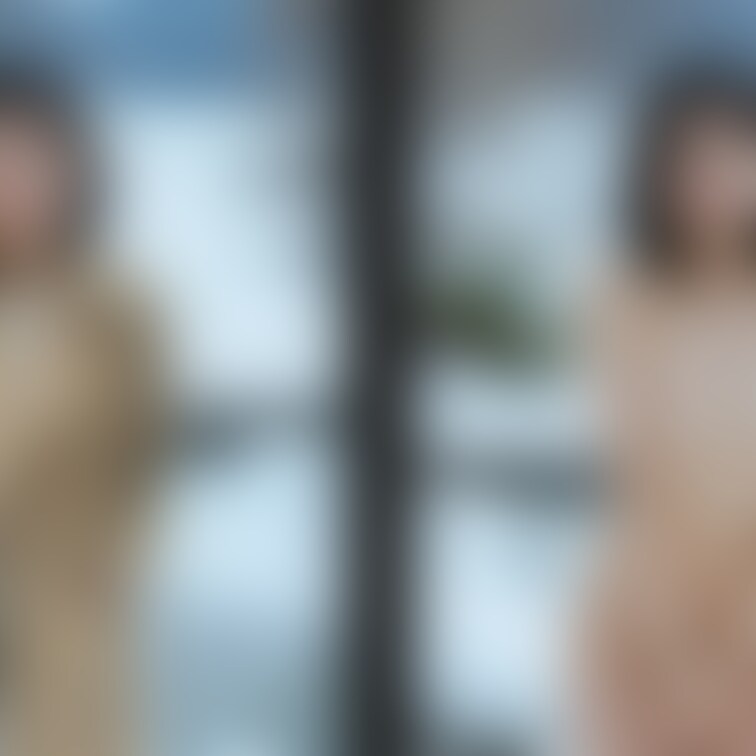 着衣と脱衣を並べた画像です 画像№1403