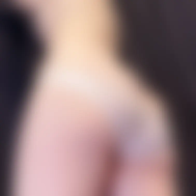 お尻スケスケのローライズで乳首たってます😘
このパンティAmazon欲しリスからのプレゼントで、大のお気に入りです😍