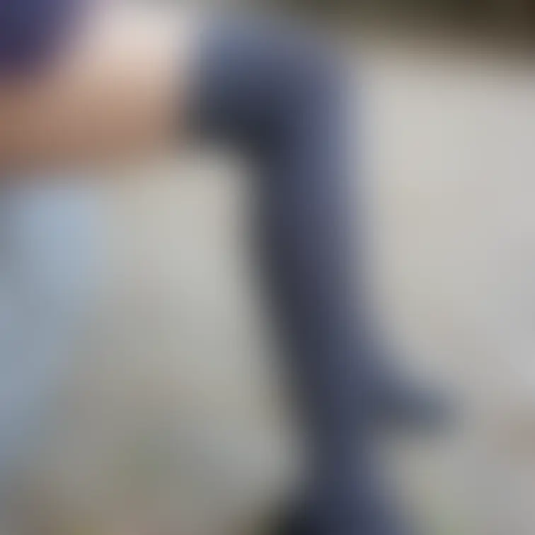 ✅【画像】光沢ストッキングにニーハイ重ね履きしたオシャレミニスカ人妻さんのパンチラ逆さ撮り❤️【全35枚】その③

