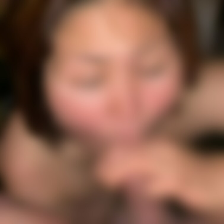 フェラチオ大好きです💖
ちょっと臭いのが好き💖
硬くて熱くてドクドク...
いつでもどこでもしゃぶりたぃ
いつも